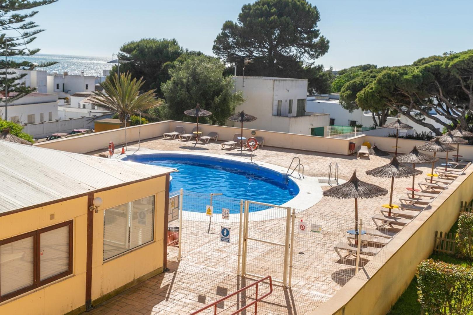 Adosado Con Piscina, Garaje, Jardin Y Playa Los Canos De Meca Luaran gambar